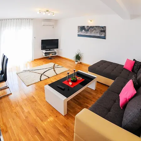 Apartments Rajic Split Exterior photo