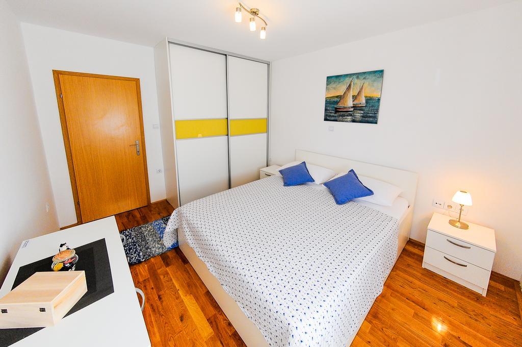 Apartament Rajic *